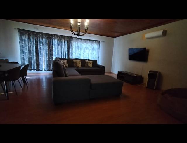 4 BEDROOM HOUSE FOR SALE IN PROTEA PARK